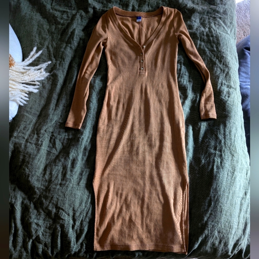 Old Navy Beige Henley Long Sleeve Midi Dress XS
